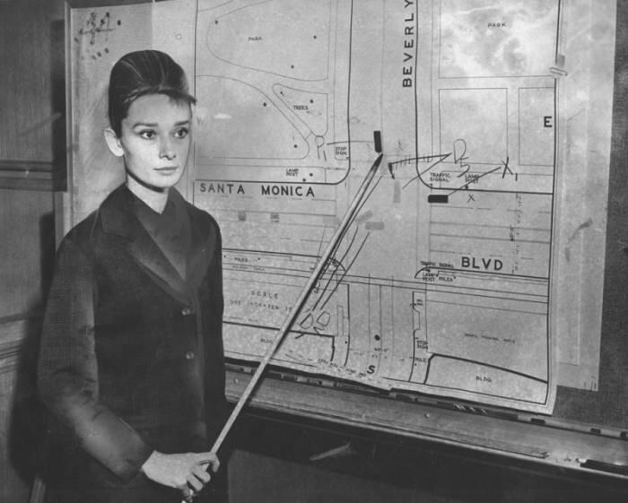 Los Angeles Herald Examiner Photo Collection.